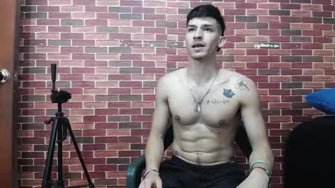 itgram pezlo josue online show from January 14, 7:48 am