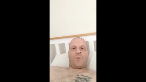 mabigballs12345 online show from April 12, 8:19 am