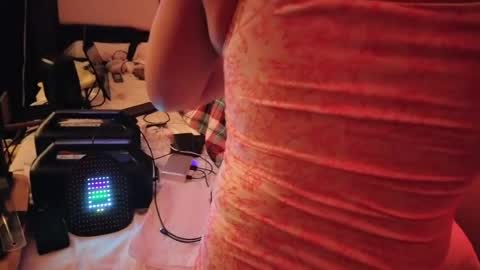 mac1119 online show from July 7, 3:09 am