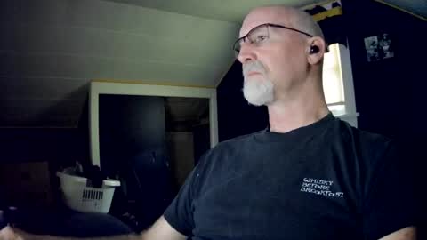 mac8181 online show from August 2, 10:25 am