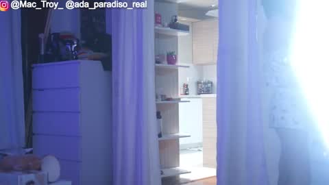 Mac Troy online show from October 29, 4:42 pm