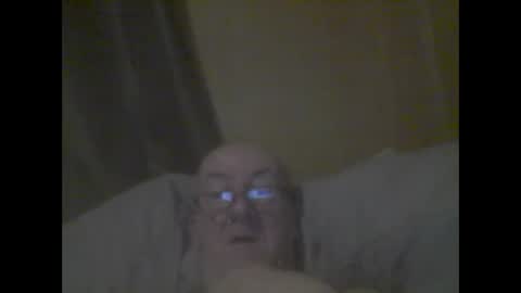 Snapshot of macbewdekan25 chatting on December 26, 11:21 am macbewdekan25 online show from December 26, 11:21 am