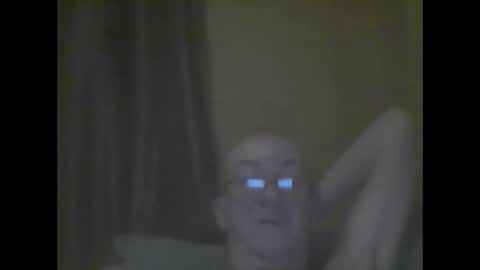 Snapshot of macbewdekan25 chatting on March 12, 10:37 am macbewdekan25 online show from March 12, 10:37 am