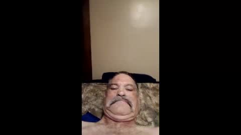 macdad1219 online show from December 15, 5:01 am