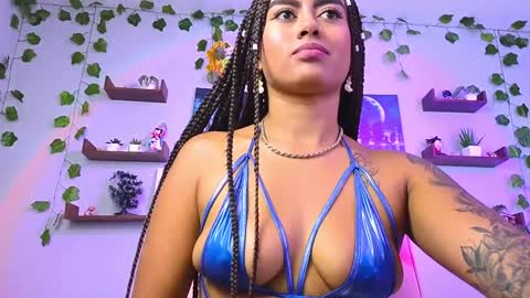 Snapshot of macey_hairy chatting on December 10, 2:06 pm Macey Elliot Modelo Independiente online show from December 10, 2:06 pm