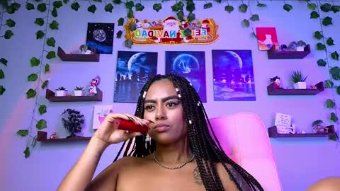Snapshot of macey_hairy chatting on December 13, 1:04 am Macey Elliot Modelo Independiente online show from December 13, 1:04 am