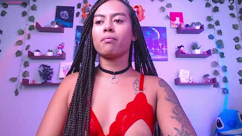 Snapshot of macey_hairy chatting on December 17, 5:58 pm Macey Elliot Modelo Independiente online show from December 17, 5:58 pm