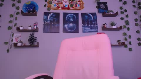 Snapshot of macey_hairy chatting on December 26, 9:15 pm Macey Elliot Modelo Independiente online show from December 26, 9:15 pm