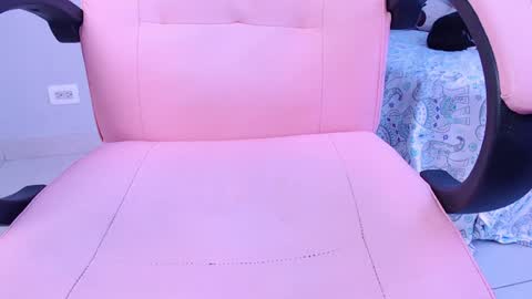 Snapshot of macey_hairy chatting on January 6, 2:47 pm Macey Elliot Modelo Independiente online show from January 6, 2:47 pm