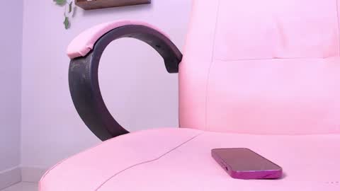 Snapshot of macey_hairy chatting on January 7, 9:14 pm Macey Elliot Modelo Independiente online show from January 7, 9:14 pm