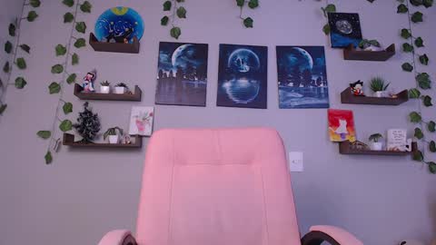 Snapshot of macey_hairy chatting on January 8, 12:17 am Macey Elliot Modelo Independiente online show from January 8, 12:17 am