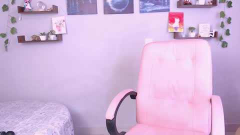 Snapshot of macey_hairy chatting on January 21, 5:30 pm Macey Elliot Modelo Independiente online show from January 21, 5:30 pm