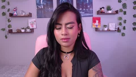 Snapshot of macey_hairy chatting on January 22, 2:56 pm Macey Elliot Modelo Independiente online show from January 22, 2:56 pm