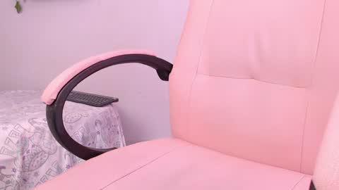 Snapshot of macey_hairy chatting on January 28, 3:35 pm Macey Elliot Modelo Independiente online show from January 28, 3:35 pm