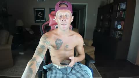 Snapshot of machinecumkelly69 chatting on September 12, 3:17 am machinecumkelly69 online show from September 12, 3:17 am
