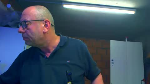 Andy online show from March 3, 9:31 pm