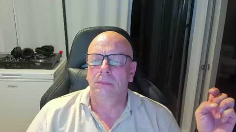 Andy online show from July 13, 8:00 pm