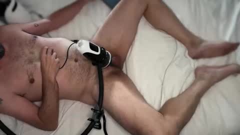 Snapshot of machinestroker chatting on January 3, 7:39 pm machinestroker online show from January 3, 7:39 pm