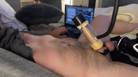 Snapshot of machinestroker chatting on March 21, 11:08 pm machinestroker online show from March 21, 11:08 pm