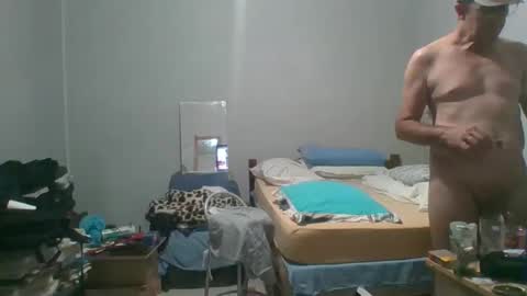 MACHOLIVRE online show from December 30, 10:10 am