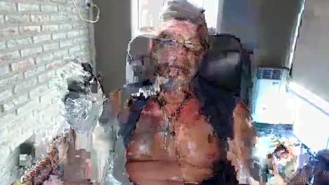 Snapshot of machobuscador chatting on December 22, 5:53 pm MACHO BUSCADOR online show from December 22, 5:53 pm