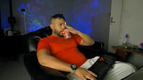 Snapshot of machohandsome chatting on June 7, 8:56 pm Javier papichulo master how do you want online show from June 7, 8:56 pm