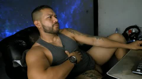 Snapshot of machohandsome chatting on July 11, 8:39 am Javier papichulo master how do you want online show from July 11, 8:39 am