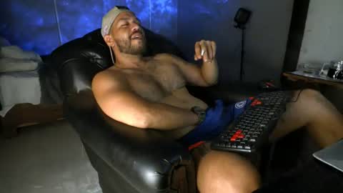 Snapshot of machohandsome chatting on July 29, 5:27 am Javier papichulo master how do you want online show from July 29, 5:27 am