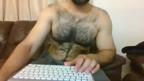 Snapshot of machoman512 chatting on February 13, 3:02 am machoman512 online show from February 13, 3:02 am