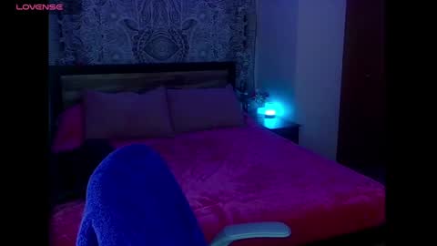 Snapshot of maciimayy chatting on April 25, 12:13 am maciimayy online show from April 25, 12:13 am
