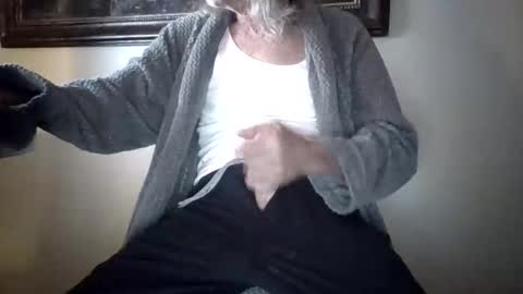 Snapshot of mack1960959307 chatting on March 28, 11:10 am Big mack 1 online show from March 28, 11:10 am