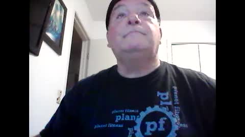 mackdocc001 online show from December 24, 4:30 pm