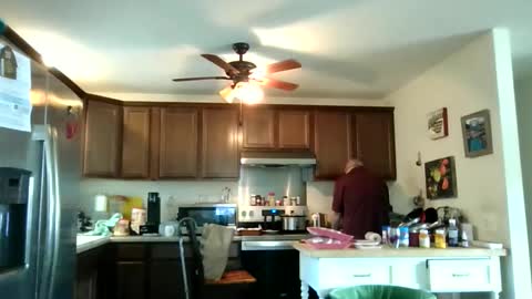 mackdocc001 online show from March 30, 5:47 pm