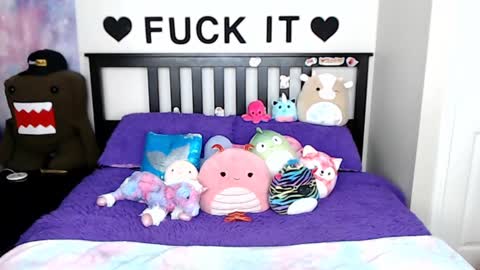 Mackenzie Wolfe online show from March 5, 8:54 am