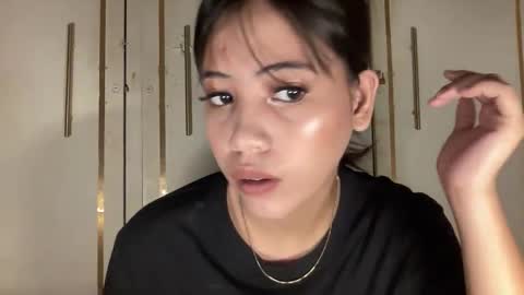 Snapshot of macycollinx chatting on March 16, 4:29 am Maceey online show from March 16, 4:29 am