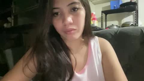 Snapshot of macycollinx chatting on March 23, 9:08 pm Maceey online show from March 23, 9:08 pm