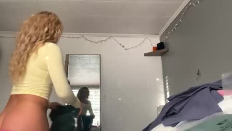 macyxaldy online show from February 28, 10:17 pm