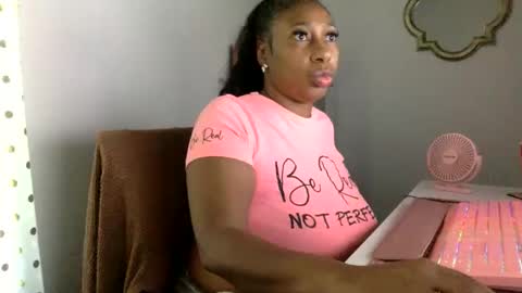 madam_glam online show from June 4, 2:23 pm