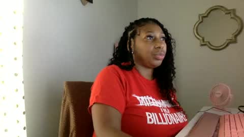 Snapshot of madam_glam chatting on June 18, 1:48 pm madam_glam online show from June 18, 1:48 pm