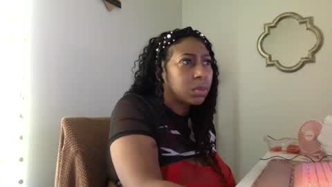 Snapshot of madam_glam chatting on July 8, 5:50 pm madam_glam online show from July 8, 5:50 pm