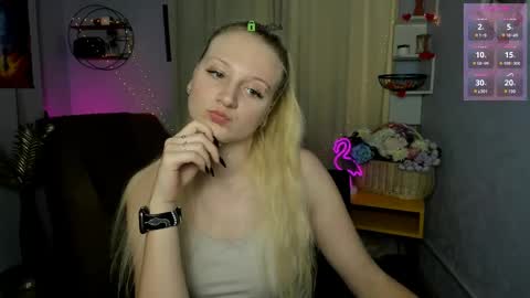 Snapshot of madam_ulis chatting on May 15, 12:45 pm Ulis online show from May 15, 12:45 pm