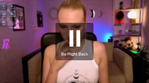 Snapshot of madam_ulis chatting on June 27, 3:50 pm Ulis online show from June 27, 3:50 pm