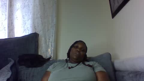 Snapshot of madame_pleasure40 chatting on May 16, 12:15 pm madame_pleasure40 online show from May 16, 12:15 pm