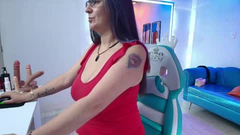 Madame Scarllet  online show from June 9, 11:33 am