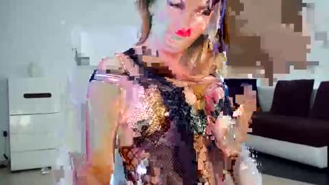 MadameXXX777 online show from September 26, 9:13 am