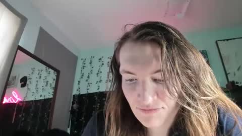 Snapshot of maddi_avalon chatting on March 31, 7:14 pm Maddi Avalon online show from March 31, 7:14 pm