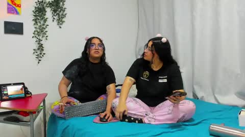 Maddie and Chelsea online show from March 22, 9:45 am