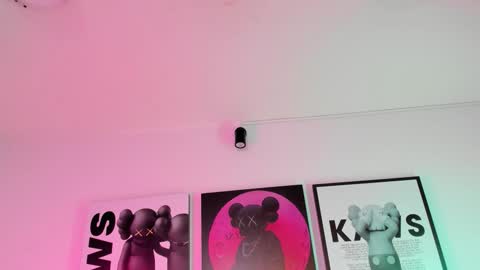 Maddierosee online show from March 28, 4:12 am