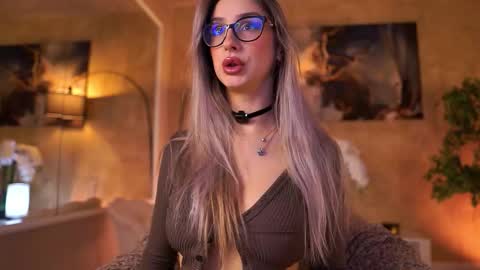 Maddie online show from March 23, 10:08 am