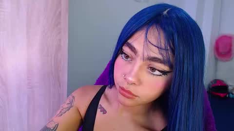 Snapshot of maddiie_and_clyde chatting on September 21, 4:52 pm maddiie and clyde online show from September 21, 4:52 pm